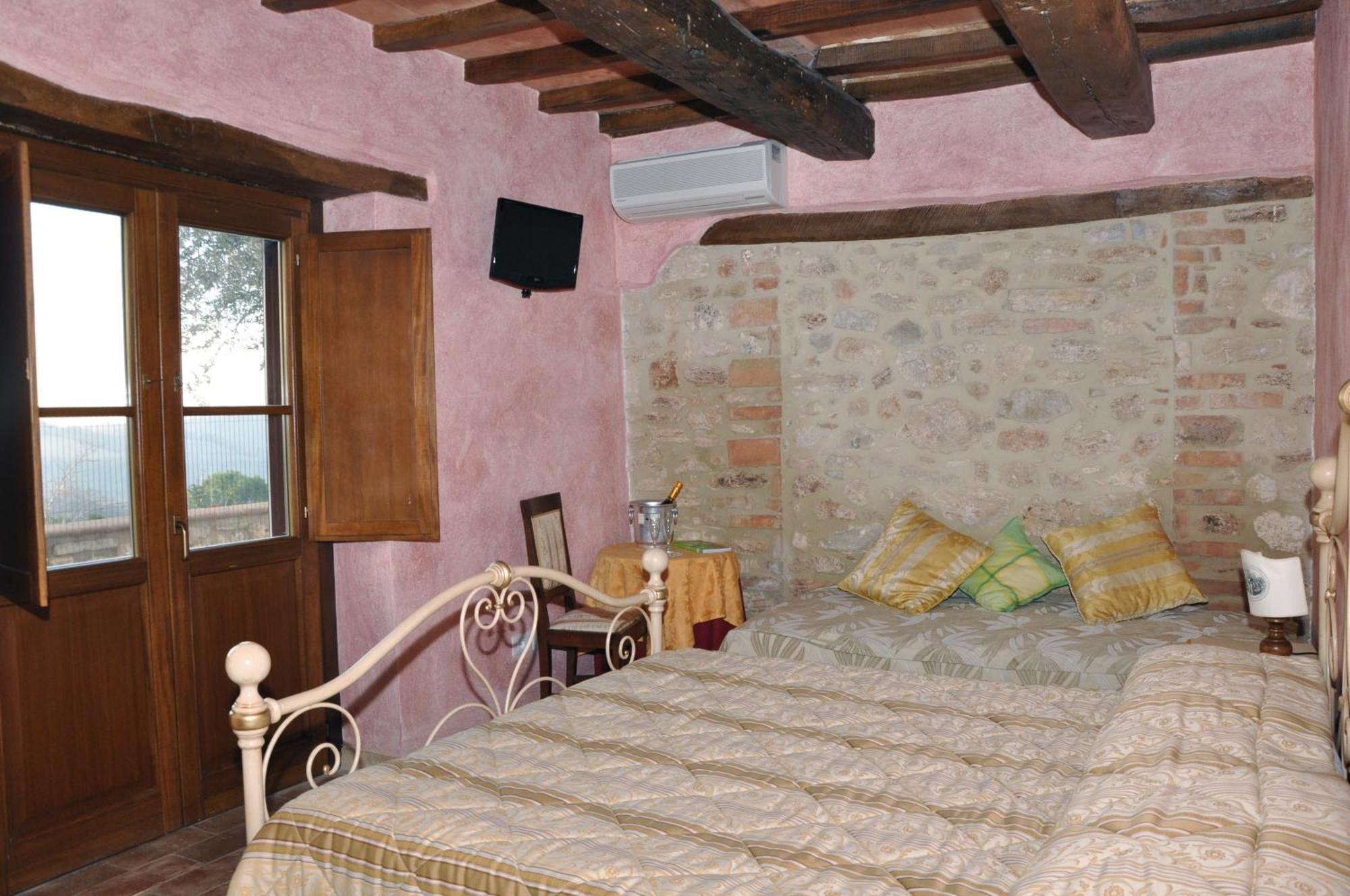 Agriturismo La Casella Villa San Terenziano Екстериор снимка